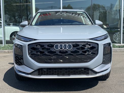 New 2026 Audi Q3 quattro 2.0T AWD/4WD image 6