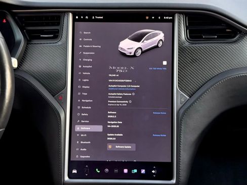 Used 2018 Tesla Model X 75D image 15