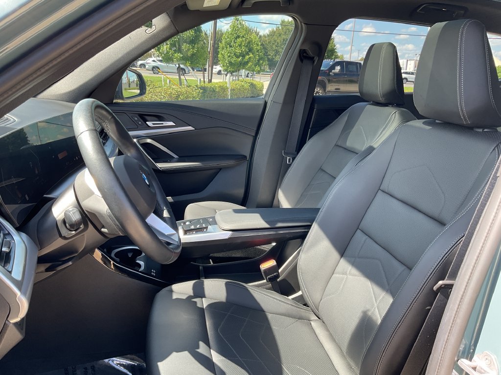 Used 2025 BMW X1 xDrive28i AWD/4WD image 12
