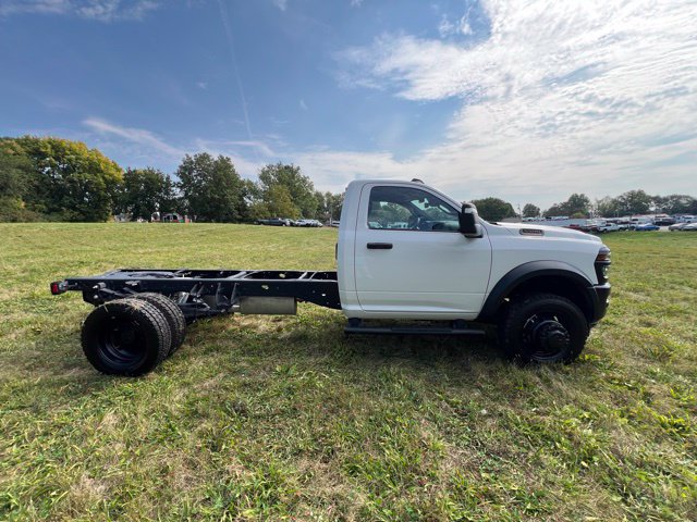 Used 2025 RAM 5500 Tradesman AWD/4WD image 2