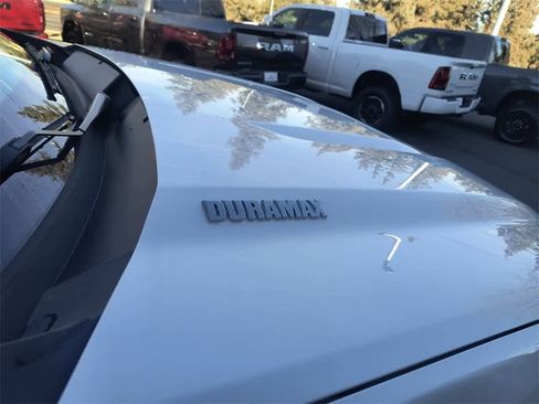 Used 2024 Chevrolet Silverado 1500 High Country w/ Technology Package image 28