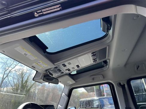 Used 2025 INEOS Grenadier image 20