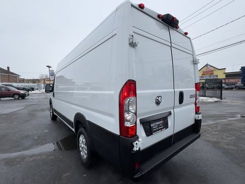 Used 2025 RAM ProMaster 3500 w/ Quick Order Package 22G SLT image 5