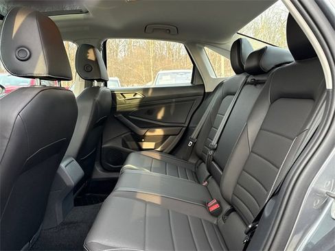 Certified 2023 Volkswagen Jetta SE image 24
