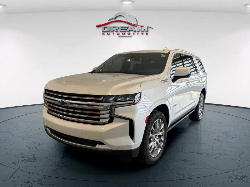 Used 2022 Chevrolet Tahoe High Country w/ Premium Package 2 AWD/4WD image 3