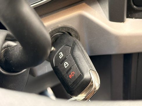 Used 2022 Ford F150 XLT w/ Trailer Tow Package image 35