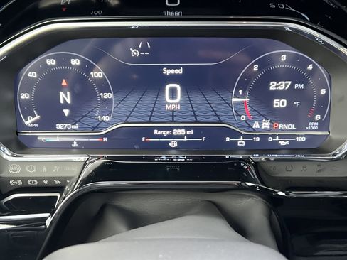 Used 2025 GMC Sierra 1500 Elevation image 28