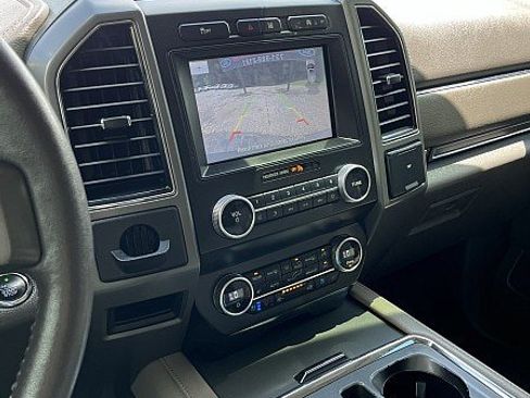 Used 2020 Ford Expedition XLT w/ Equipment Group 202A RWD image 11