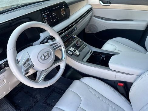 Used 2024 Hyundai Palisade Limited image 7