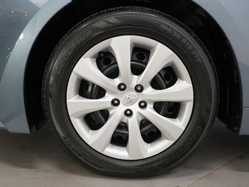 Used 2024 Toyota Corolla LE image 26