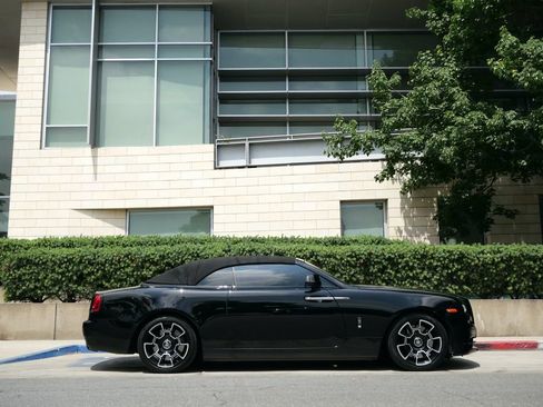 Used 2019 Rolls-Royce Dawn image 9