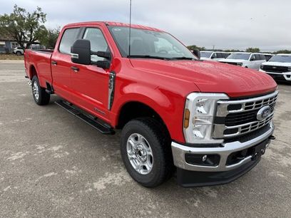 New 2026 Ford F350 XLT w/ FX4 Off-Road Package