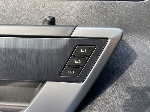 Used 2024 Toyota Sequoia Platinum image 20