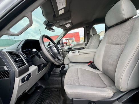 Used 2020 Ford F250 XL w/ Power Equipment Group RWD image 19