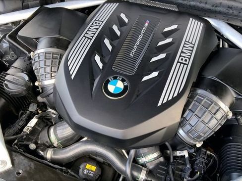 Used 2021 BMW X6 M50i w/ Premium Package AWD/4WD image 33
