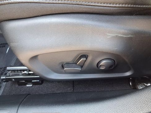 Used 2024 Jeep Compass Latitude image 22