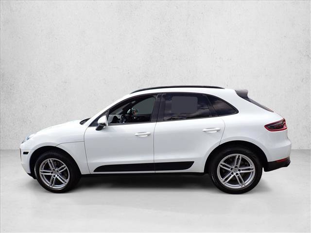 Used 2018 Porsche Macan AWD/4WD image 2