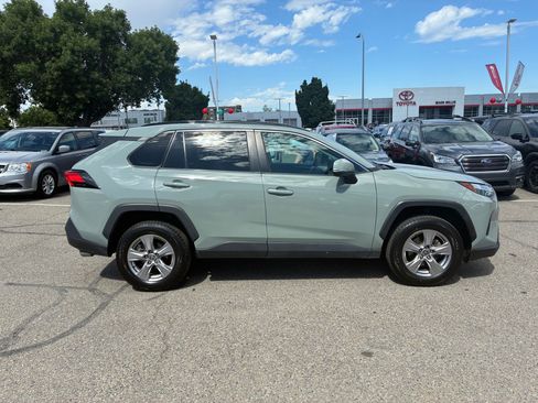 Used 2022 Toyota RAV4 XLE w/ Convenience Package AWD/4WD image 2