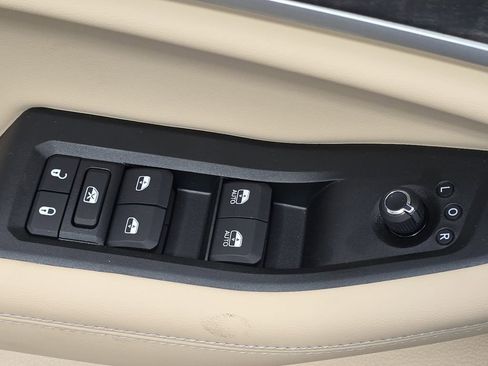 New 2026 Jeep Grand Cherokee Limited image 28