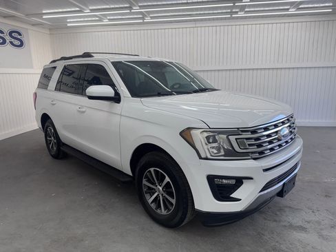 Used 2018 Ford Expedition XLT w/ Cargo Package image 3