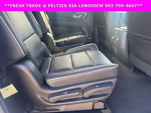 Used 2021 GMC Yukon XL SLT w/ Rear Media and Nav Package image 11