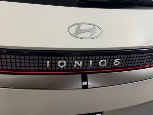 Used 2025 Hyundai Ioniq 5 Limited RWD image 14