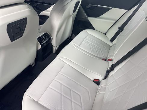New 2026 BMW 530i xDrive w/ M Sport Package AWD/4WD image 16