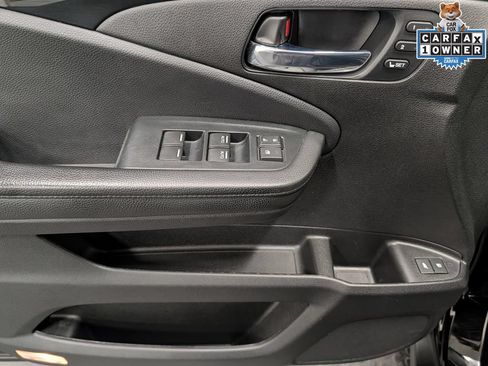 Used 2021 Honda Pilot Touring image 10