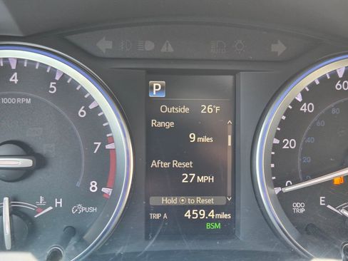 Used 2018 Toyota Highlander XLE image 26