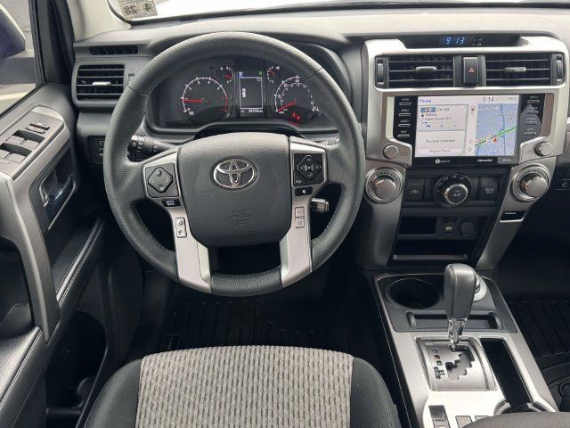 Used 2023 Toyota 4Runner SR5 AWD/4WD image 17