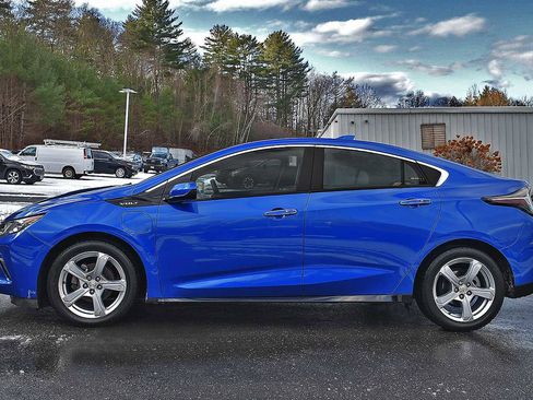 Used 2017 Chevrolet Volt LT image 4