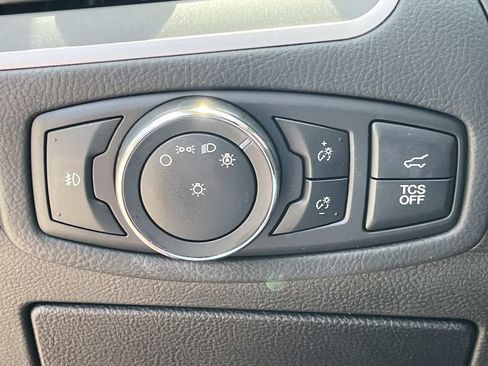 Used 2020 Ford Edge SEL w/ Convenience Package FWD image 36