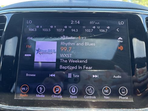 Used 2019 Jeep Grand Cherokee Altitude image 33