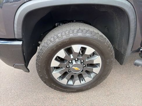 Used 2024 Chevrolet Silverado 2500 Custom w/ Custom Convenience Package AWD/4WD image 12