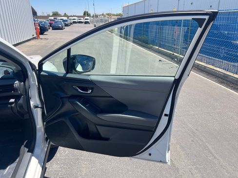 Certified 2024 Subaru Crosstrek 2.5i Limited w/ Crosstrek Mirror Package AWD/4WD image 22