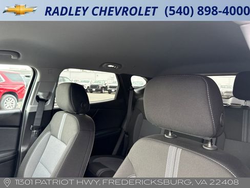 Certified 2025 Chevrolet Blazer LT AWD/4WD image 2