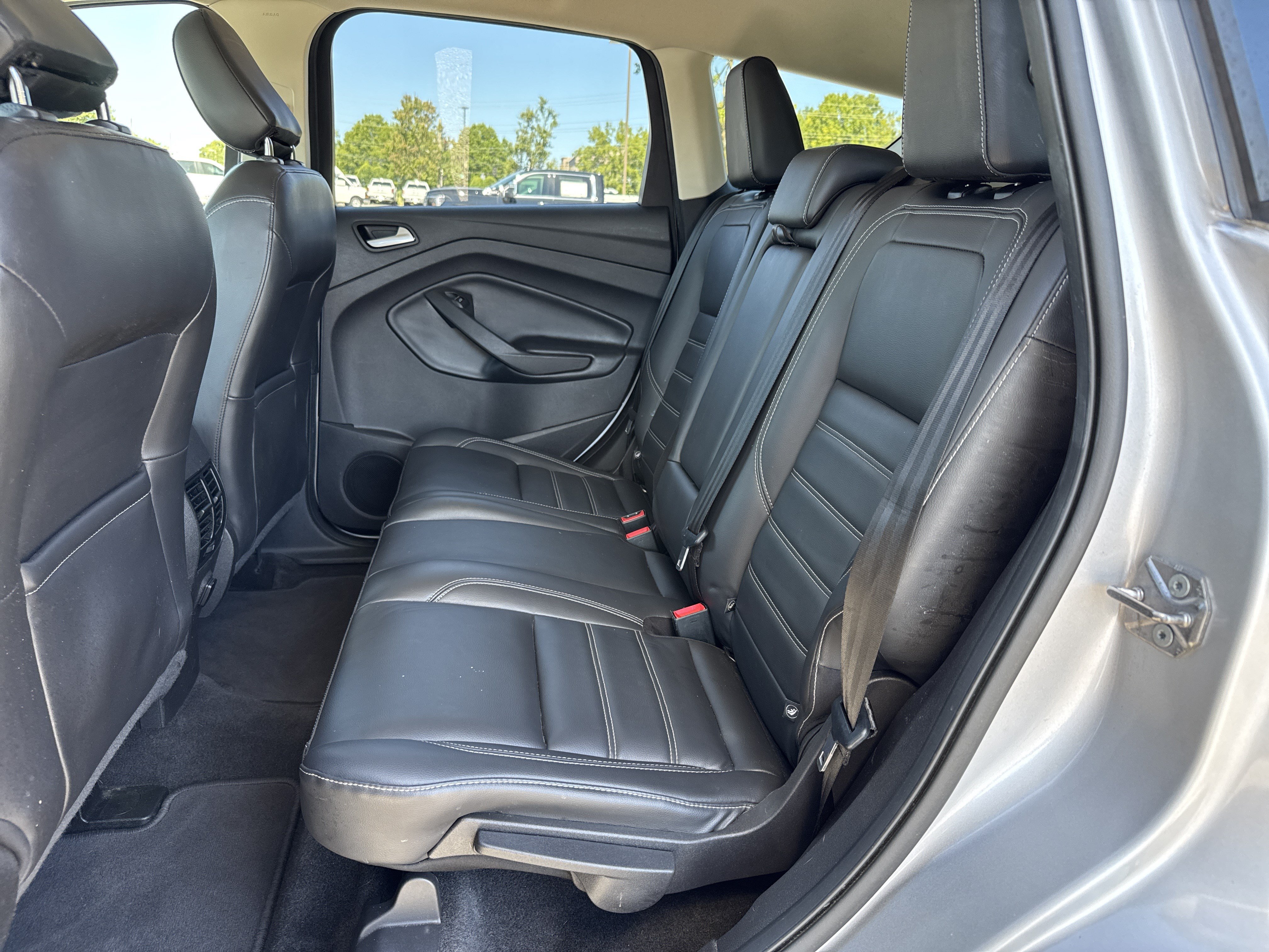 Used 2019 Ford Escape SEL FWD image 9