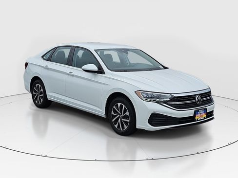Used 2023 Volkswagen Jetta S FWD image 3