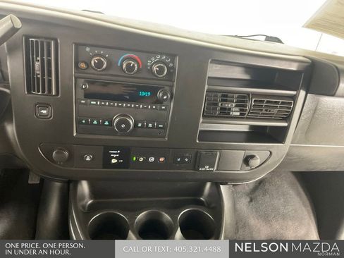 Used 2020 Chevrolet Express 3500 LT w/ LT Preferred Equipment Group RWD image 25