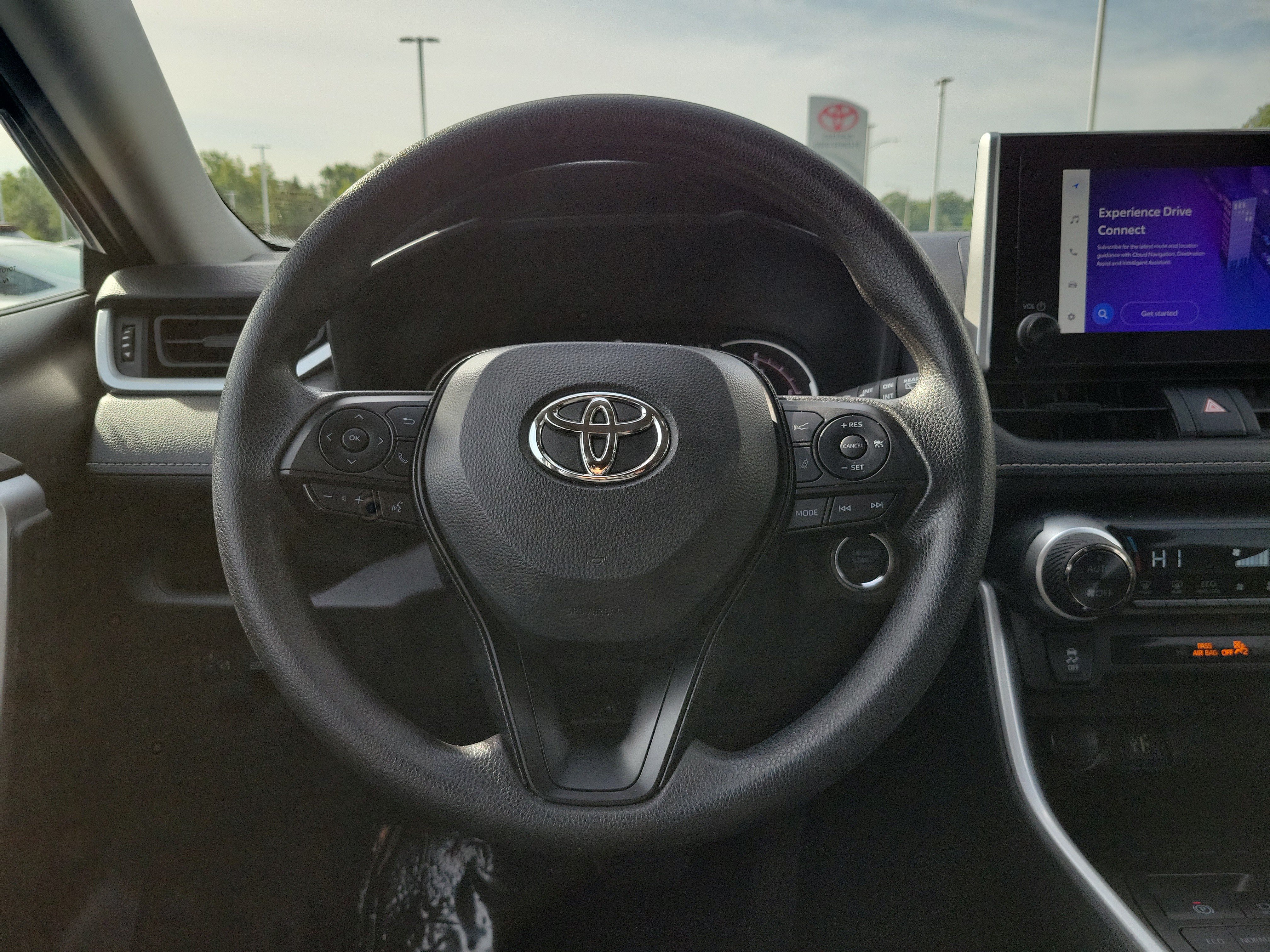 Certified 2025 Toyota RAV4 XLE AWD/4WD image 17