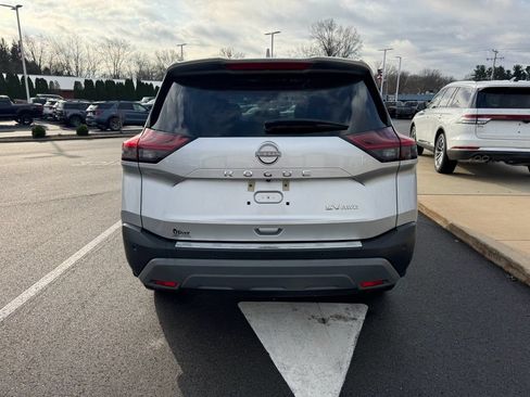 Used 2023 Nissan Rogue SV w/ SV Premium B Package AWD/4WD image 7
