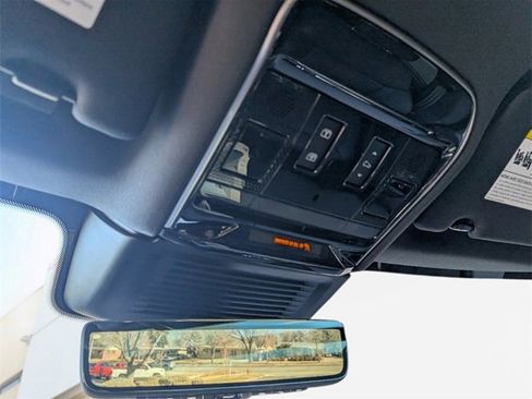 New 2025 Land Rover Range Rover Sport Dynamic SE image 16