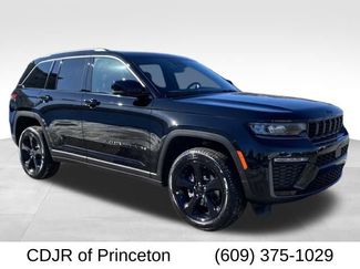 New 2026 Jeep Grand Cherokee Limited w/ Limited Altitude Package 360° Tour