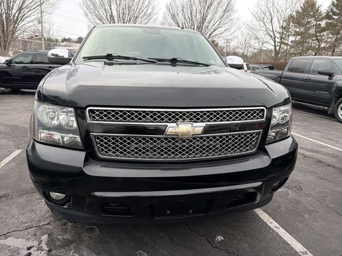 Used 2008 Chevrolet Suburban LTZ w/ LTZ Preferred Equipment Group image 2