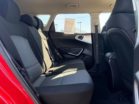Certified 2023 Kia Soul LX w/ LX Technology Package image 18