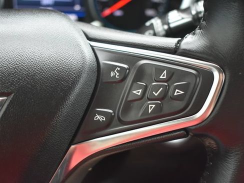 Used 2021 Chevrolet Equinox LT AWD/4WD image 26