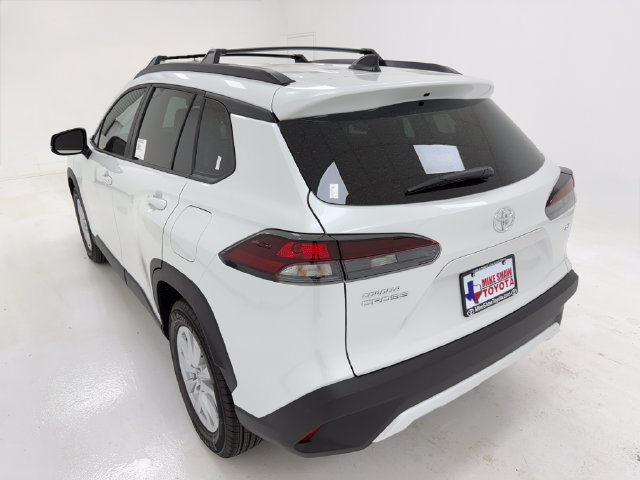 New 2026 Toyota Corolla Cross LE w/ Moonroof Package FWD image 38