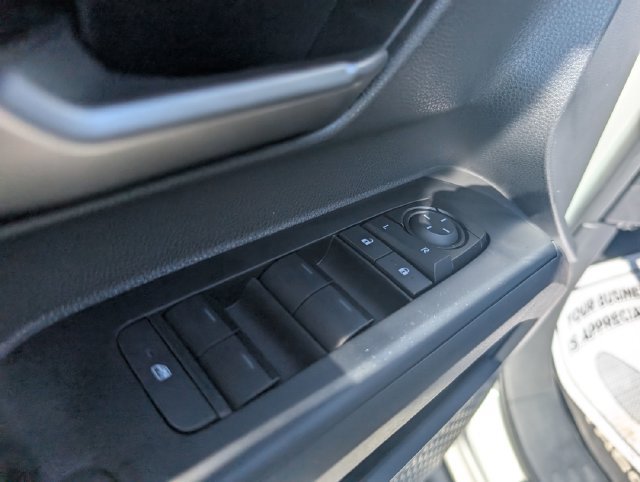 Used 2025 Toyota Tacoma TRD Off-Road AWD/4WD image 16