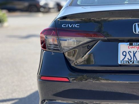Used 2025 Honda Civic Sport image 16