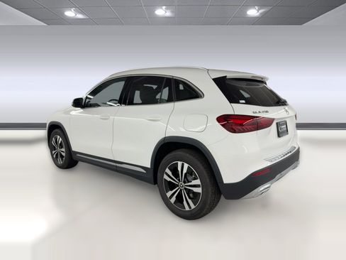 Certified 2026 Mercedes-Benz GLA 250 image 39